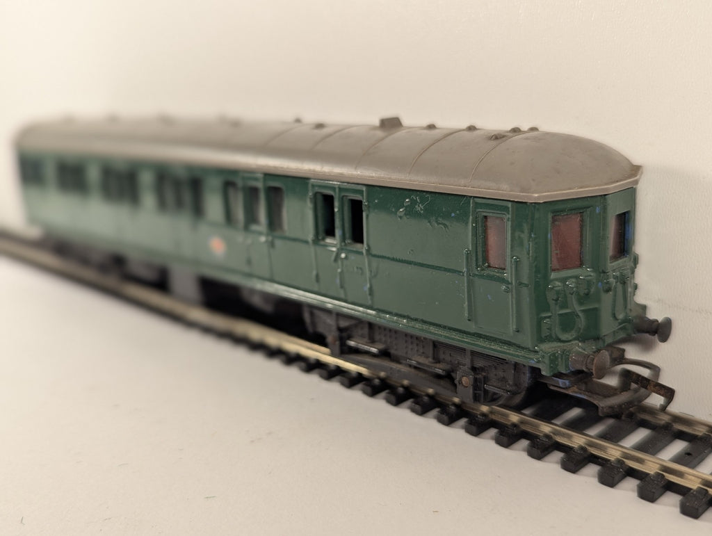 Tri-ang OO Gauge Class 302 EMU Driving Trailer Coach Coaching Stock