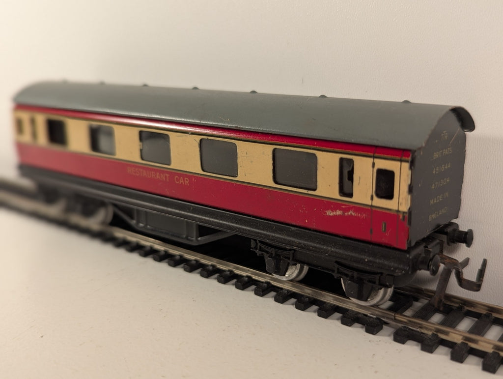 Trix Twin Railway OO Gauge Restaurant Car Red & Cream