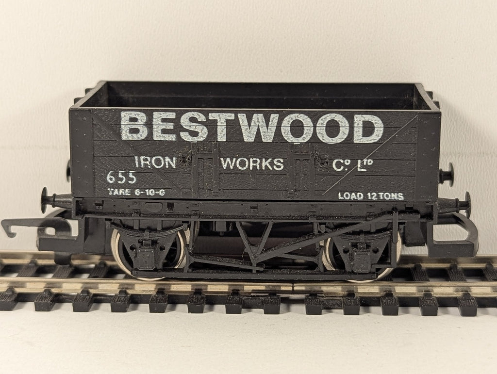 Hornby OO Gauge Bestwood Iron Works Open Wagon 7-Plank Open Wagon 655
