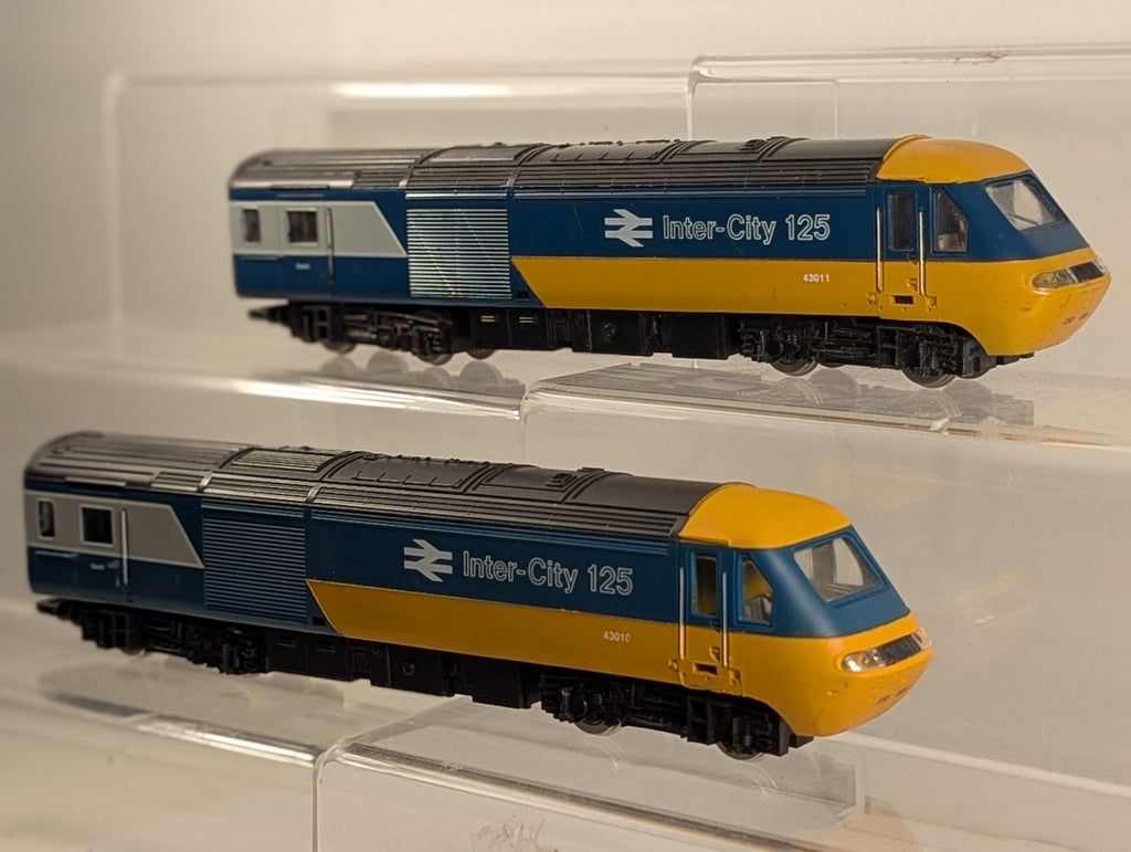 Hornby OO Gauge Class 43 HST Power Cars Diesel Locomotive 2 Car