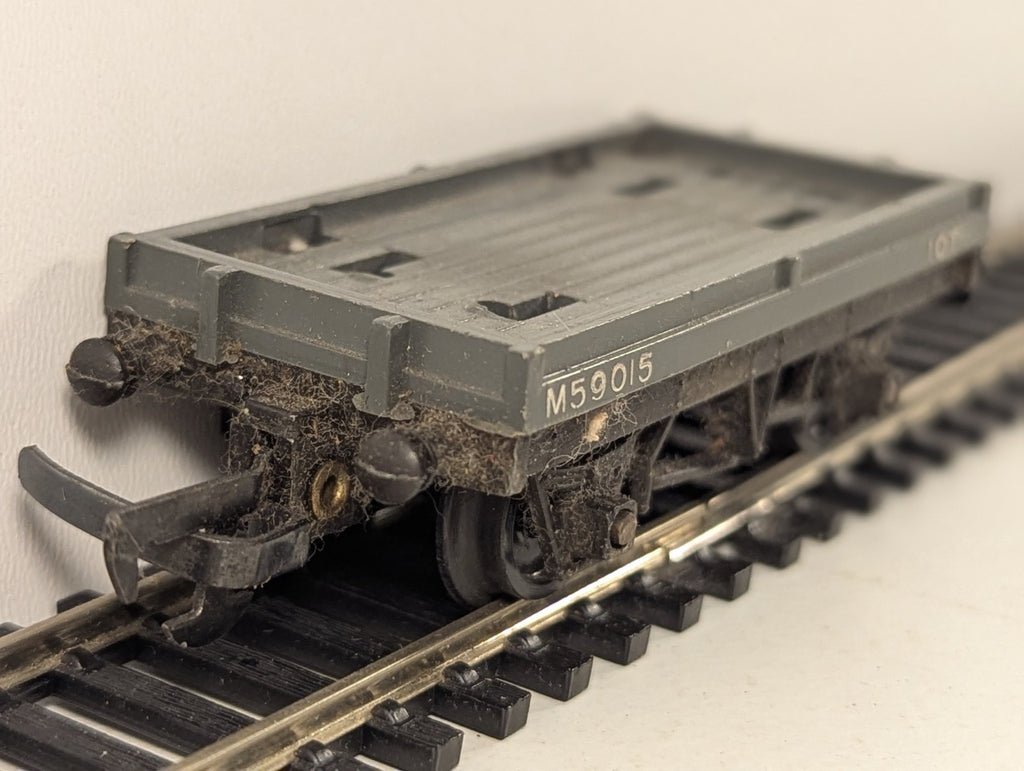 Tri-ang R17 OO Gauge Cable Drum Flat Wagon