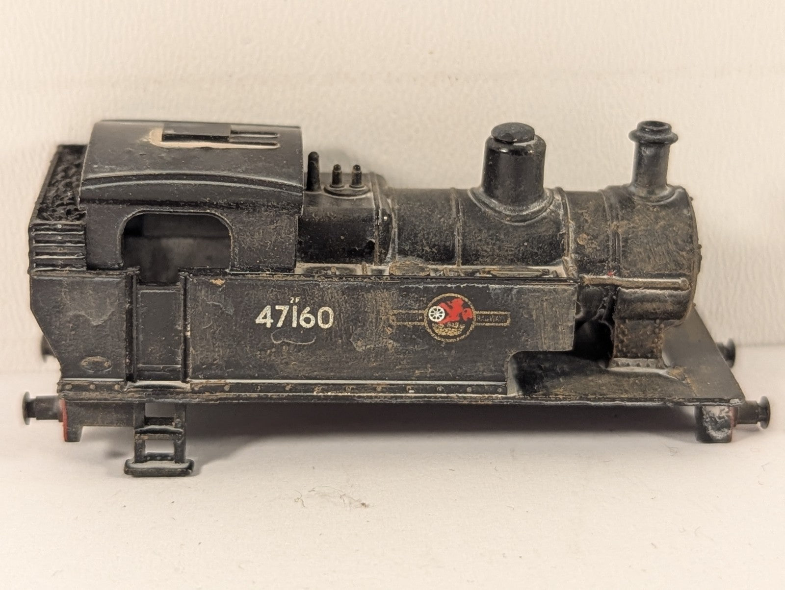 Minitrix N Gauge LMS Fowler Class 2F 0-6-0T Body Shell BR Black - Spares/Repairs