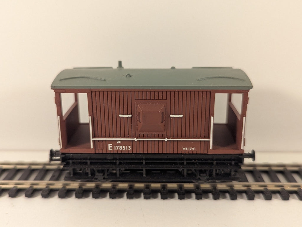Bachmann Branchline OO Gauge 20 Ton Brake Van E178513
