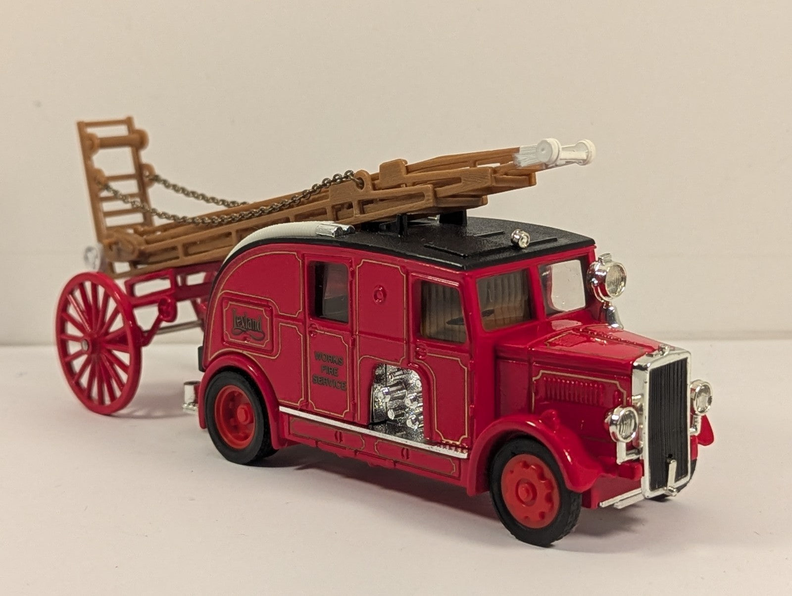 Matchbox Models of Yesteryear YS-9 1936 Leyland Cub Fire Engine FK-7