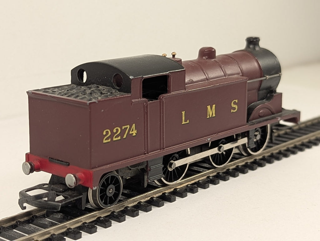 Wrenn OO Gauge Class 3NT 0-6-2T Steam Locomotive 2274 LMS Maroon W2215