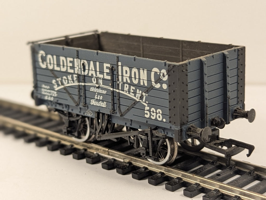 Bachmann OO Gauge 7 Plank Wagon Coldendale Iron Co. Goods Wagon 598