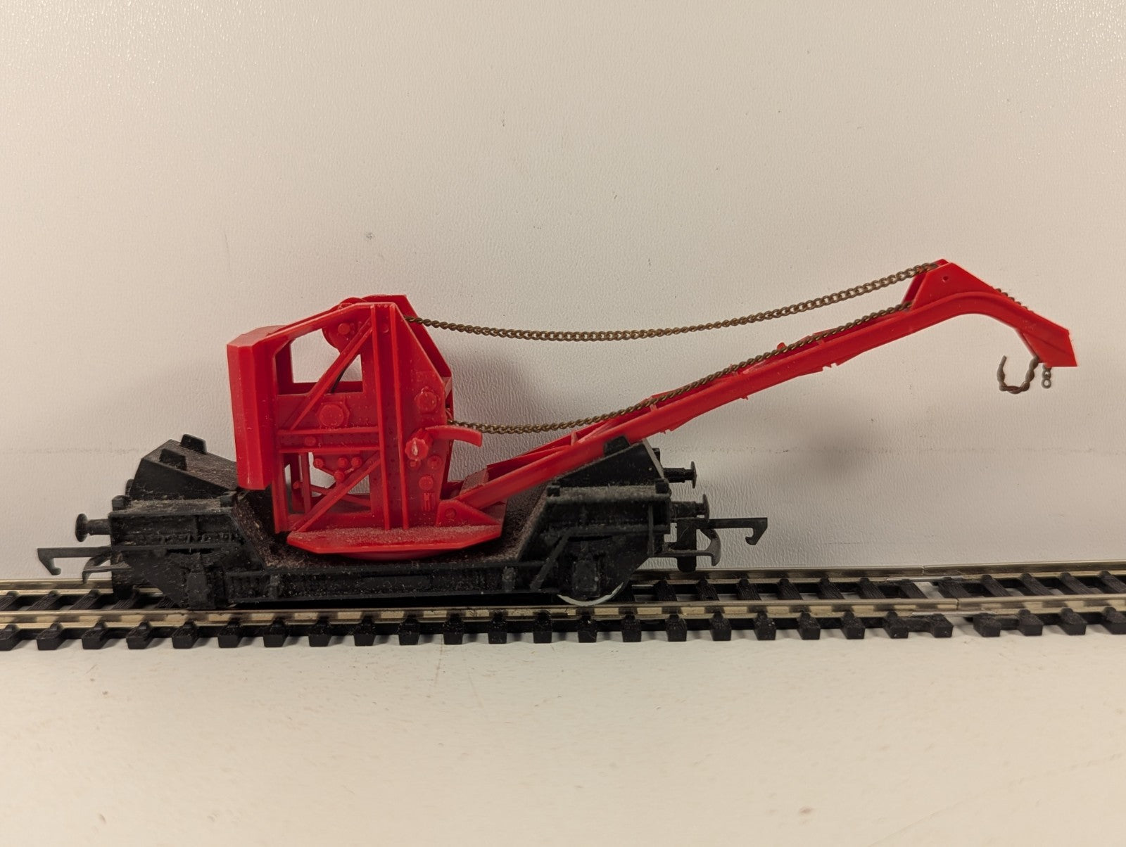 Hornby OO Gauge Operating Crane Wagon Goods Wagon Red R127