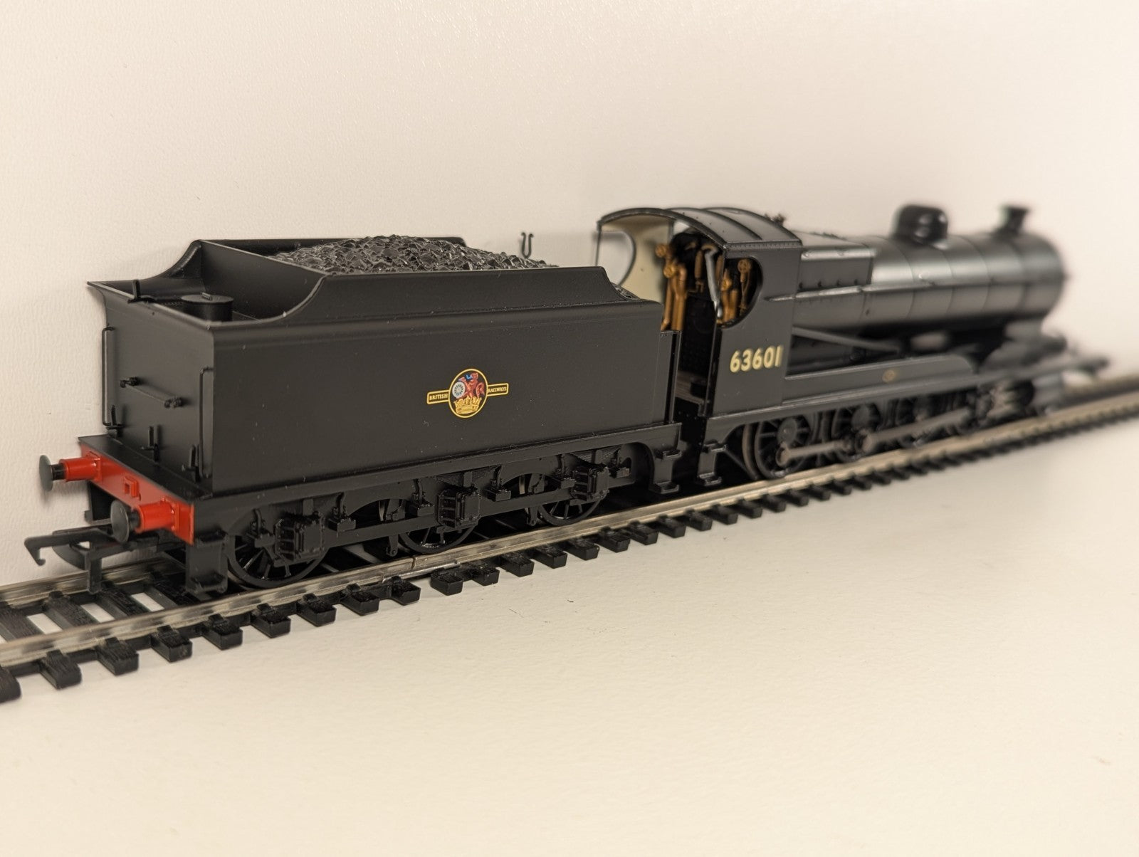Bachmann 31-001 Robinson O4 Class Steam Locomotive in BR Black (Late Crest)