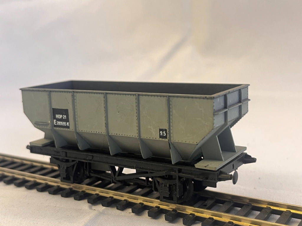 Dapol OO Gauge BR 21T Hopper Wagon Grey Missing Parts