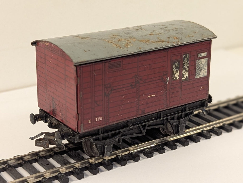 Hornby Dublo 32060 OO Gauge BR Red Horse Box - Rusted Roof