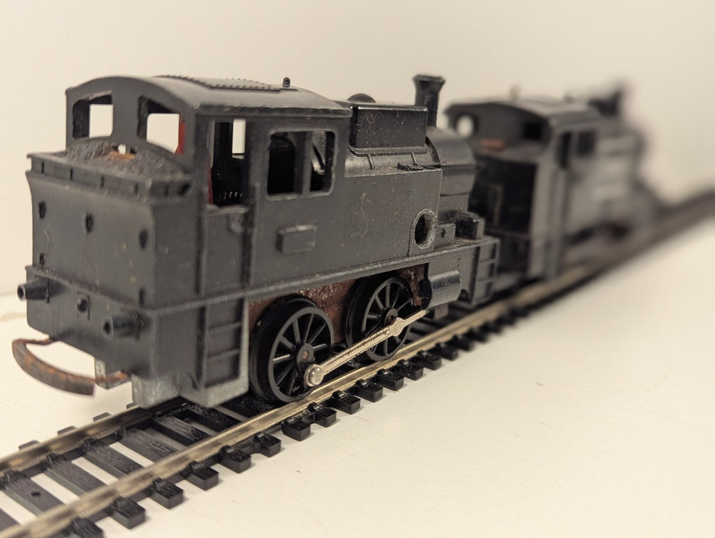 Hornby R500 OO Gauge Clockwork 0-4-0 Pair – Spares Repair