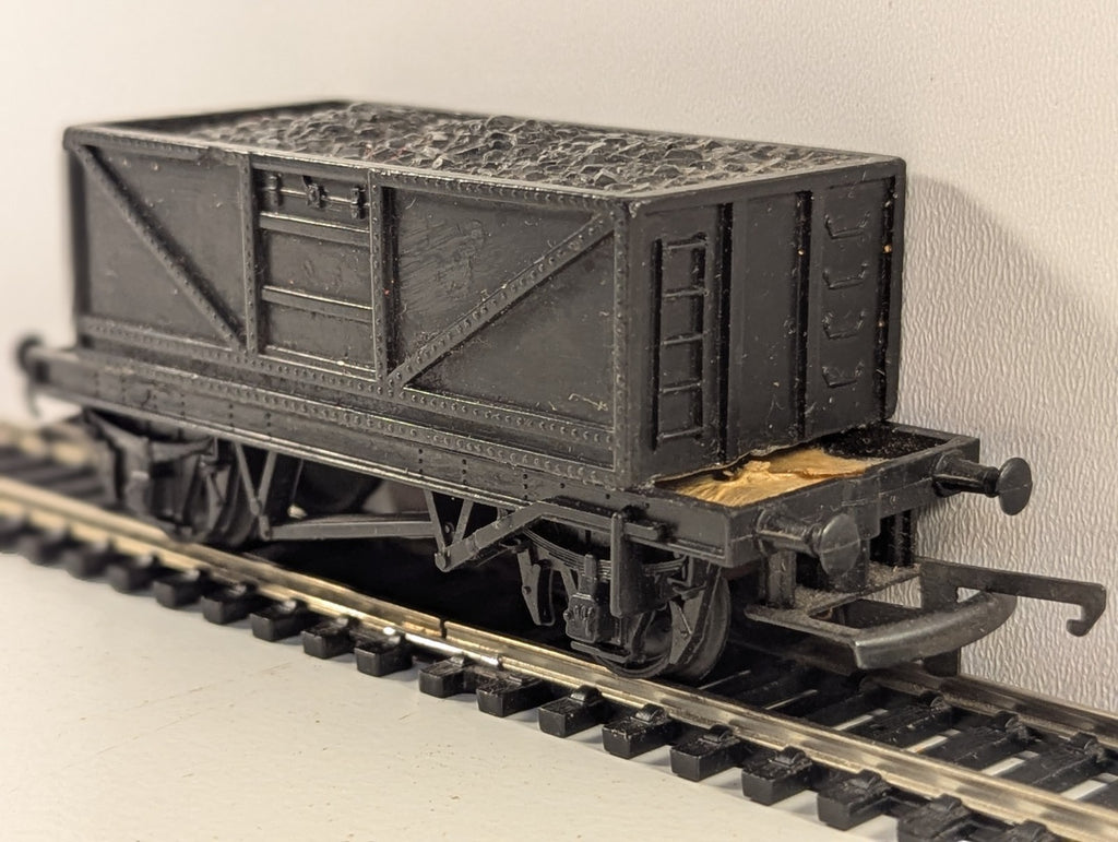 Tri-ang R577A OO Gauge 7-Plank Open Wagon