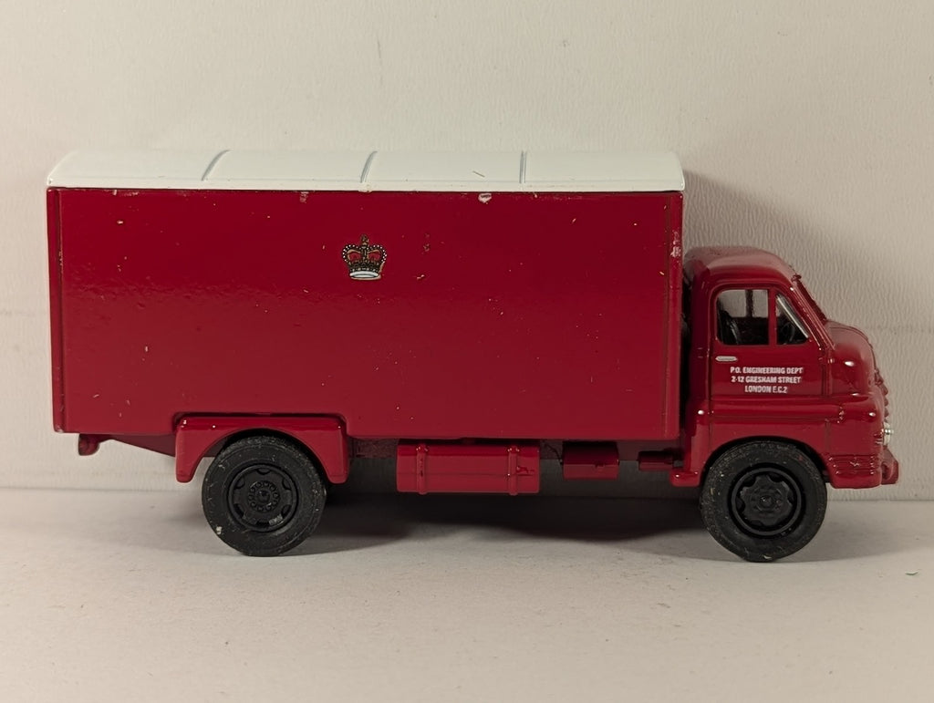 Vanguards 1:64 Bedford 'S' Type Van - Post Office Stores Die-cast Vehicle