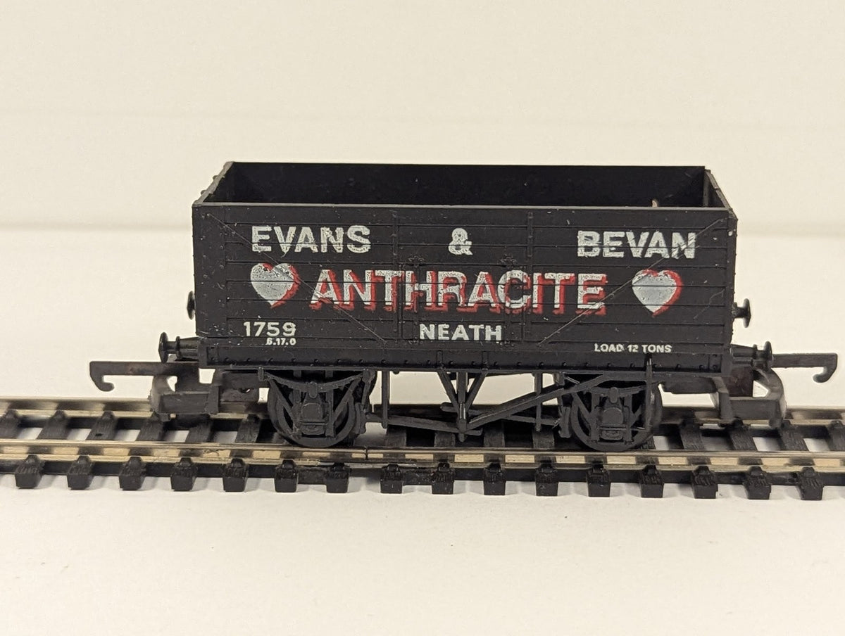 Lima OO Gauge 7 Plank Open Wagon Evans & Bevan Goods Wagon 1759 305638
