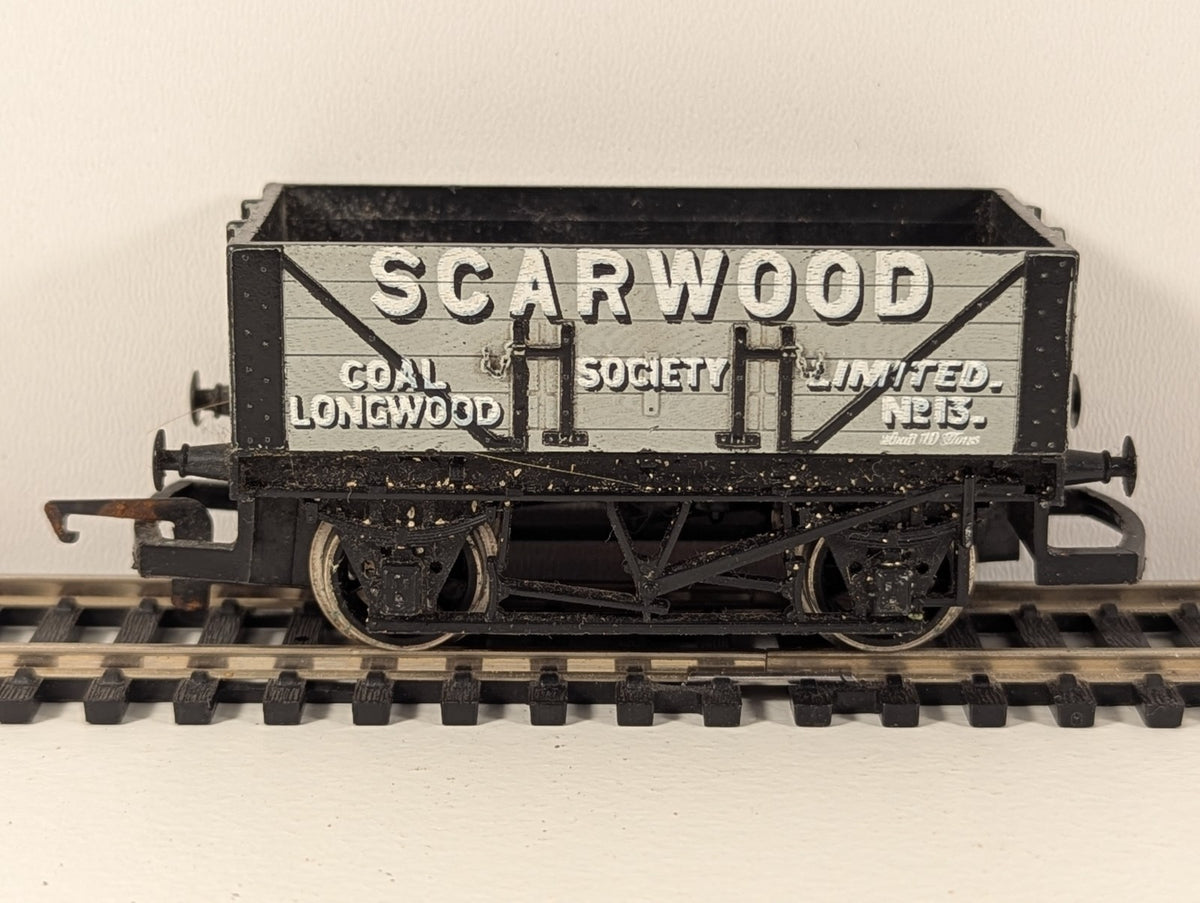 Hornby R716 OO Gauge 5-Plank Open Wagon – “Scarwood Coal, Longwood Society Ltd”