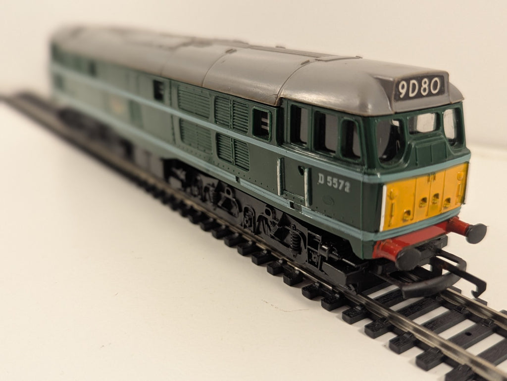 Hornby R357 OO BR Class 31 D5572 DCC Fitted Boxed