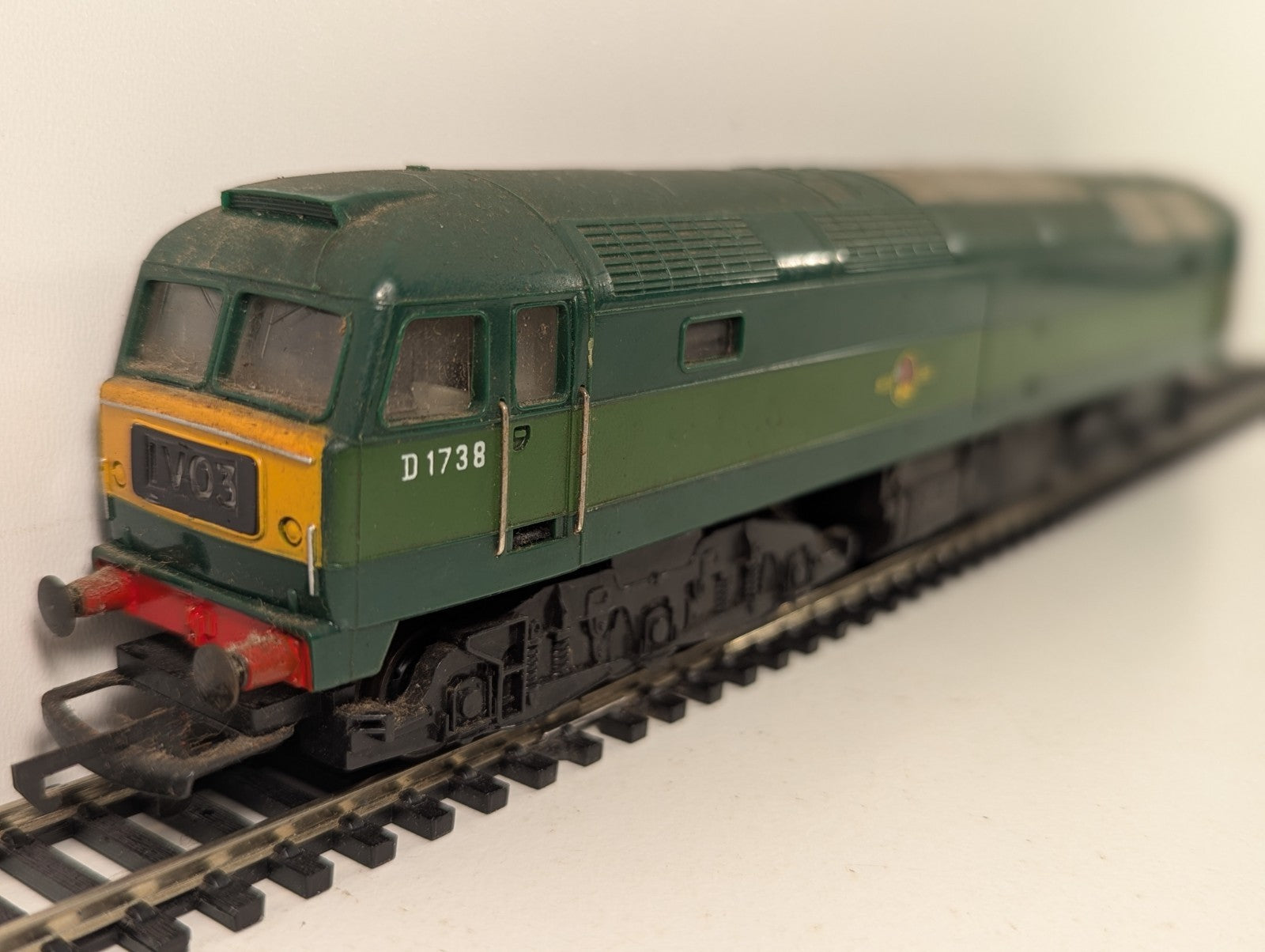 Hornby OO Gauge BR Class 47 Diesel Locomotive D1738 BR Two-Tone Green