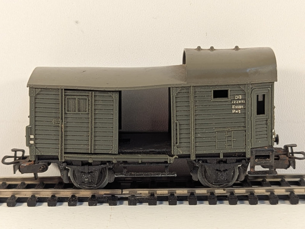 Märklin 4600 H0 Gauge DB Freight Guard's Van - Damaged