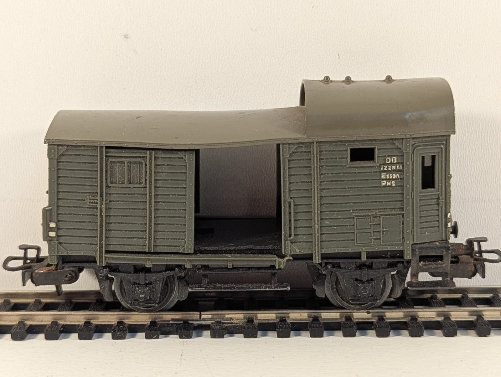 Märklin 4600 H0 Gauge DB Freight Guard's Van - Damaged