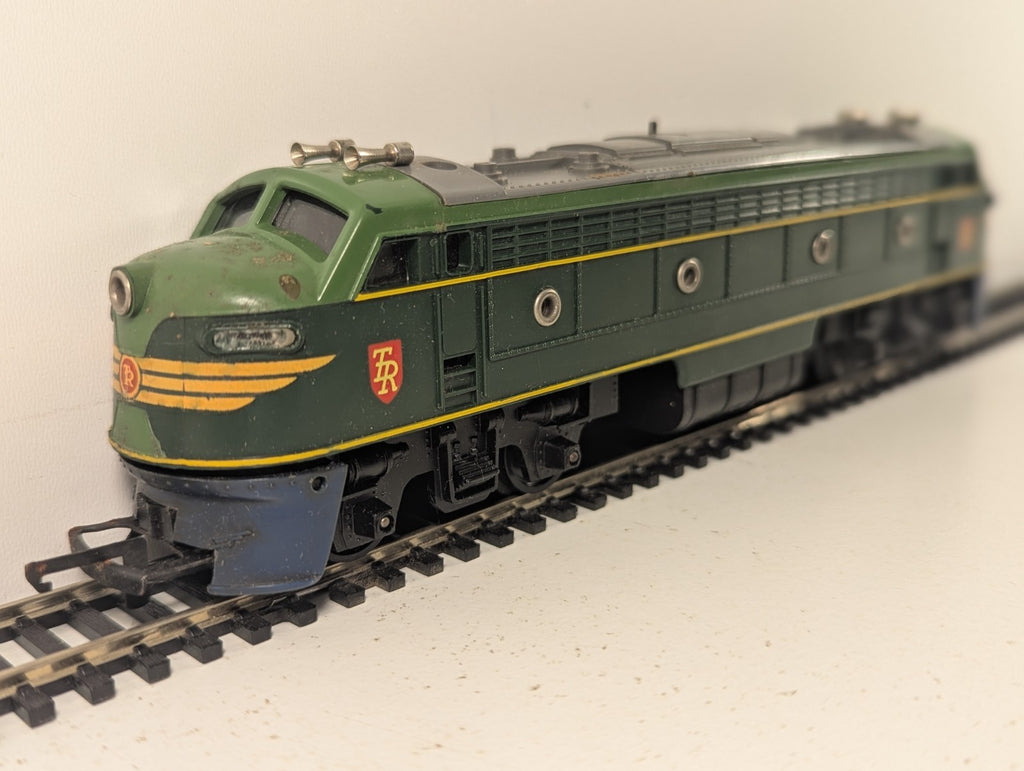 Tri-ang OO Gauge Transcontinental Double-Ended Diesel Locomotive Green