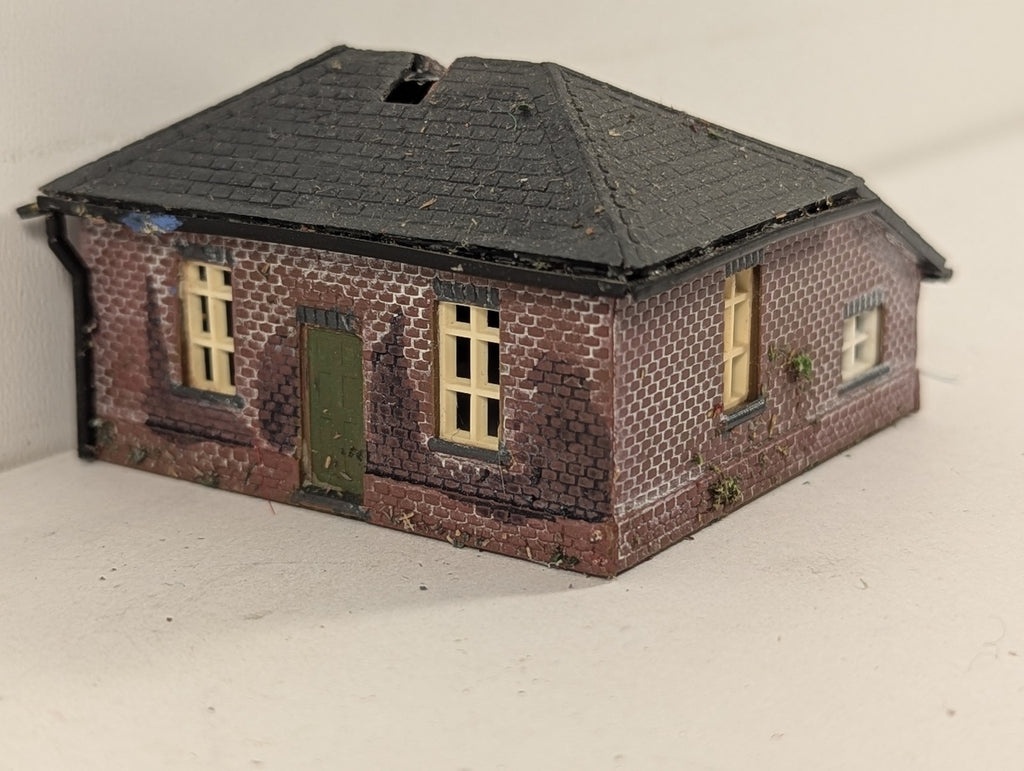 N Gauge Weighbridge Office Buildings Red Brick