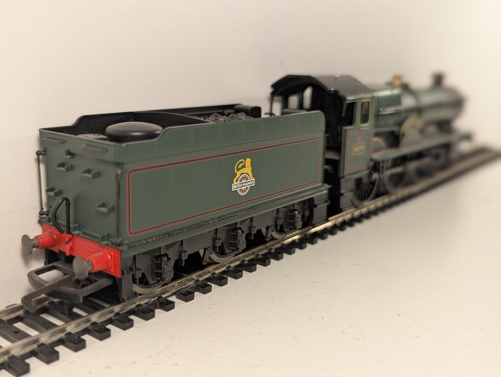 Hornby R2455 Castle Class 'Pendennis Castle' Steam Locomotive 4079