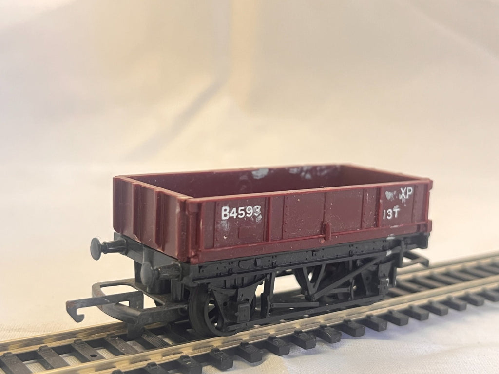 Tri-ang Hornby OO Gauge R113 Maroon Dropside Goods Wagon