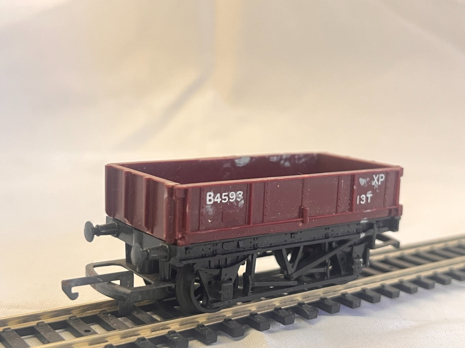 Tri-ang Hornby OO Gauge R113 Maroon Dropside Goods Wagon