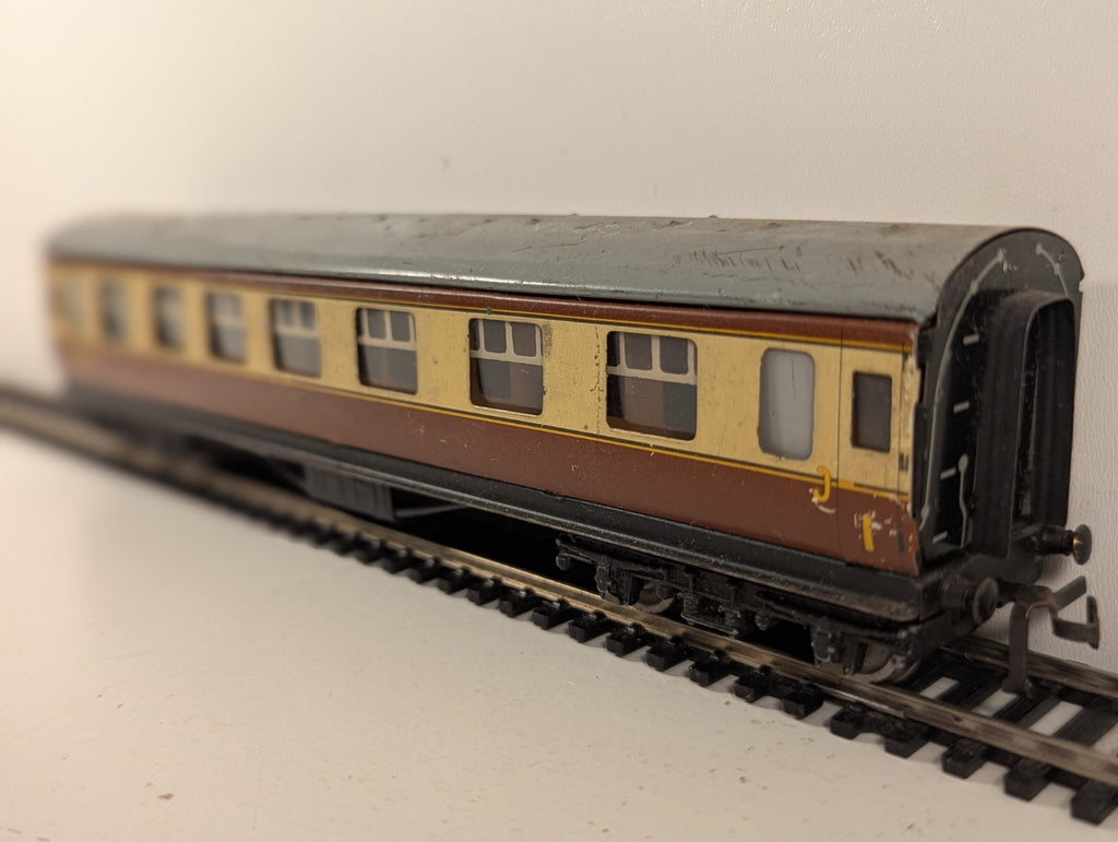 Hornby Dublo BR First Class Corridor Coach OO Gauge