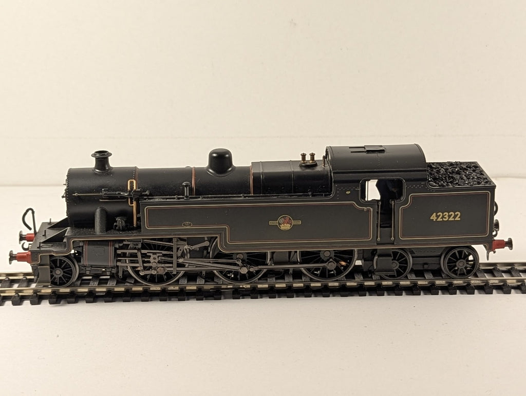 Hornby R2287 Class 4P 2-6-4T 42322 in BR black with late crest - weathered