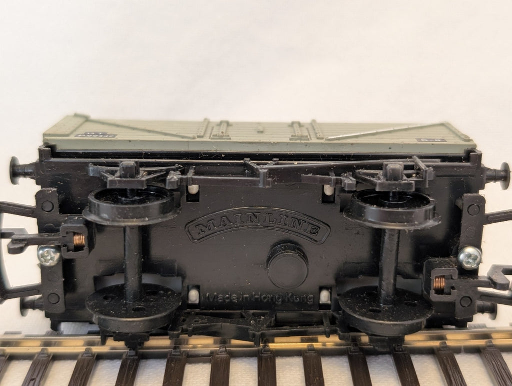 Mainline OO Gauge 7-Plank Open Wagon P99347 BR Grey 37-142