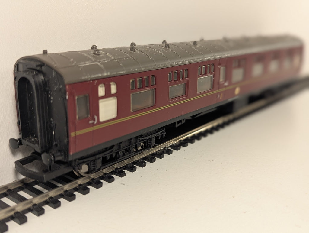 Hornby R4219A OO Gauge BR Mk1 CK Composite Coach 99716