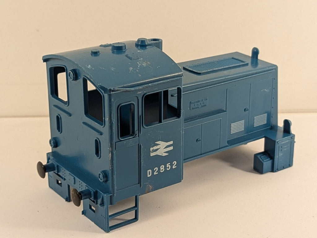 Lima O Gauge Gmeinder Diesel Shunter Locomotive Body Shell D2852 BR