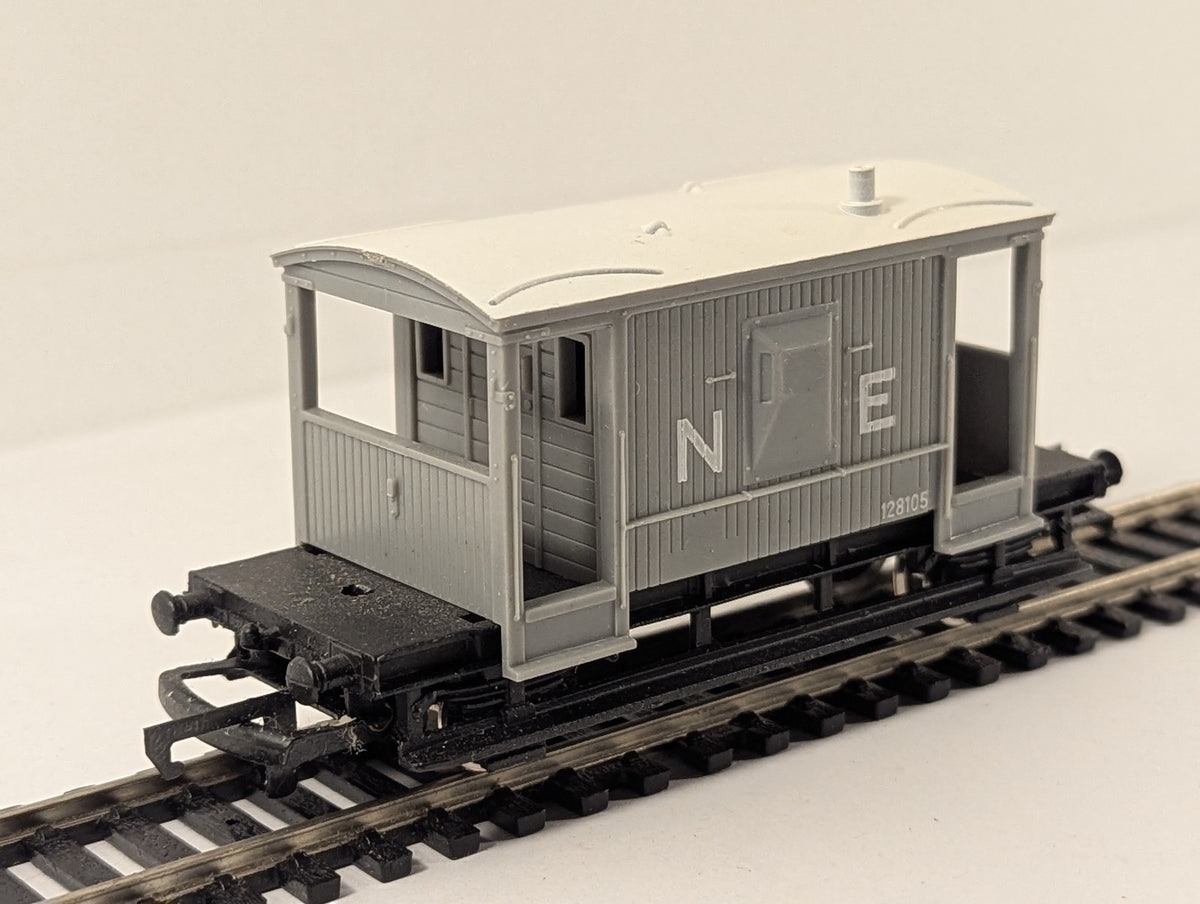 Wrenn OO Gauge Guards Van N.E. Brake Van 128105 NE Grey W5031