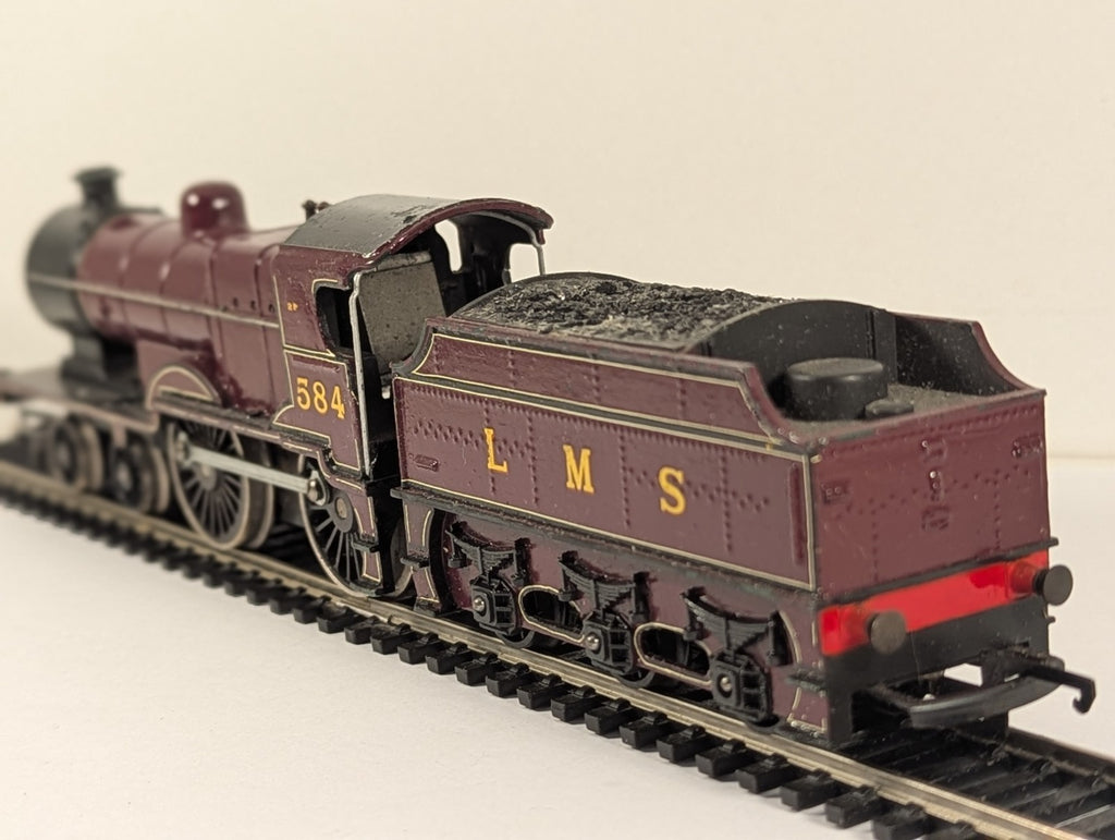 Hornby OO Gauge 4P 4-4-0 Midland Compound – Repainted LMS Maroon