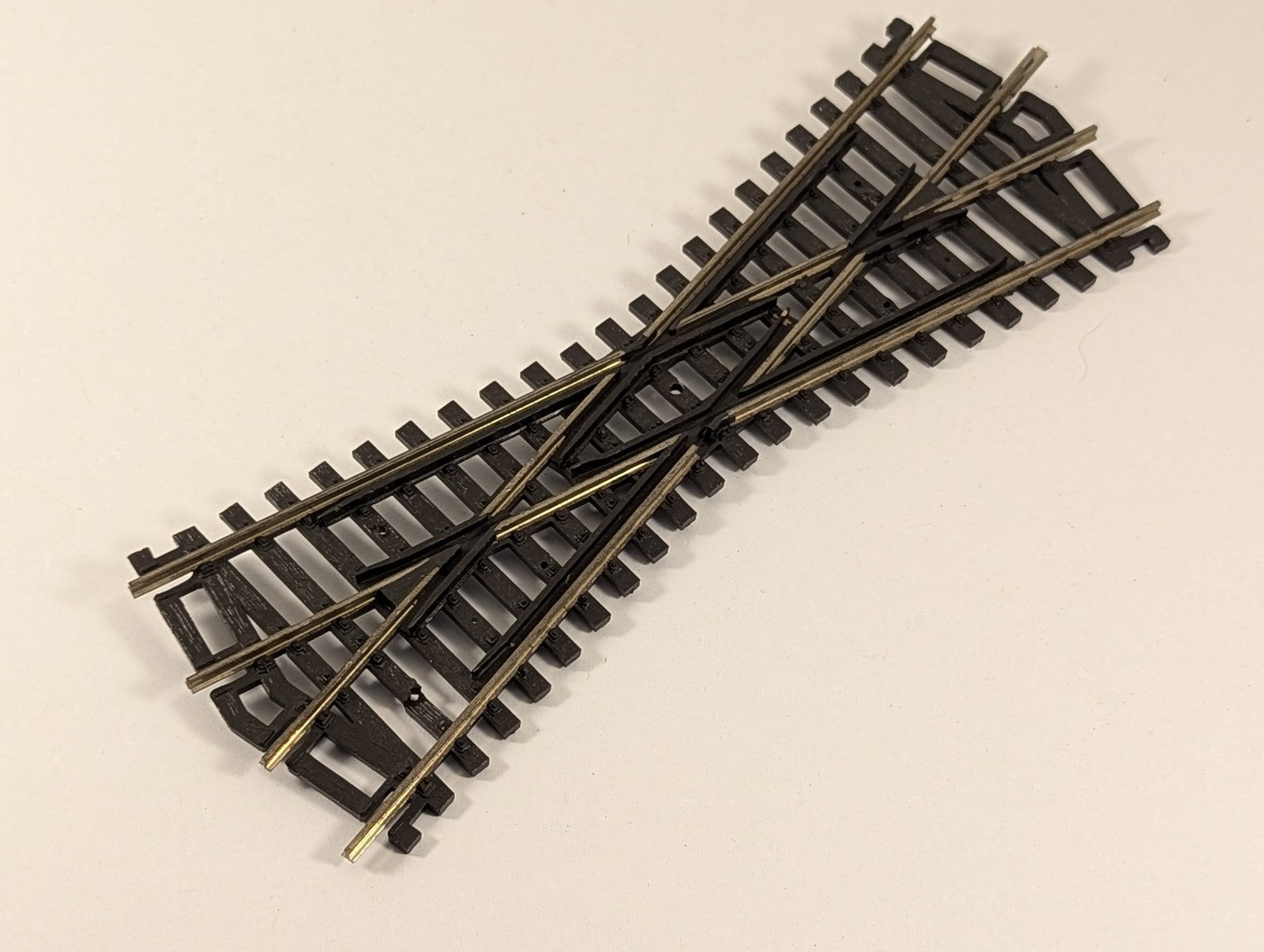 Peco OO Gauge Streamline Short Crossing (Insulfrog) Track SL-93