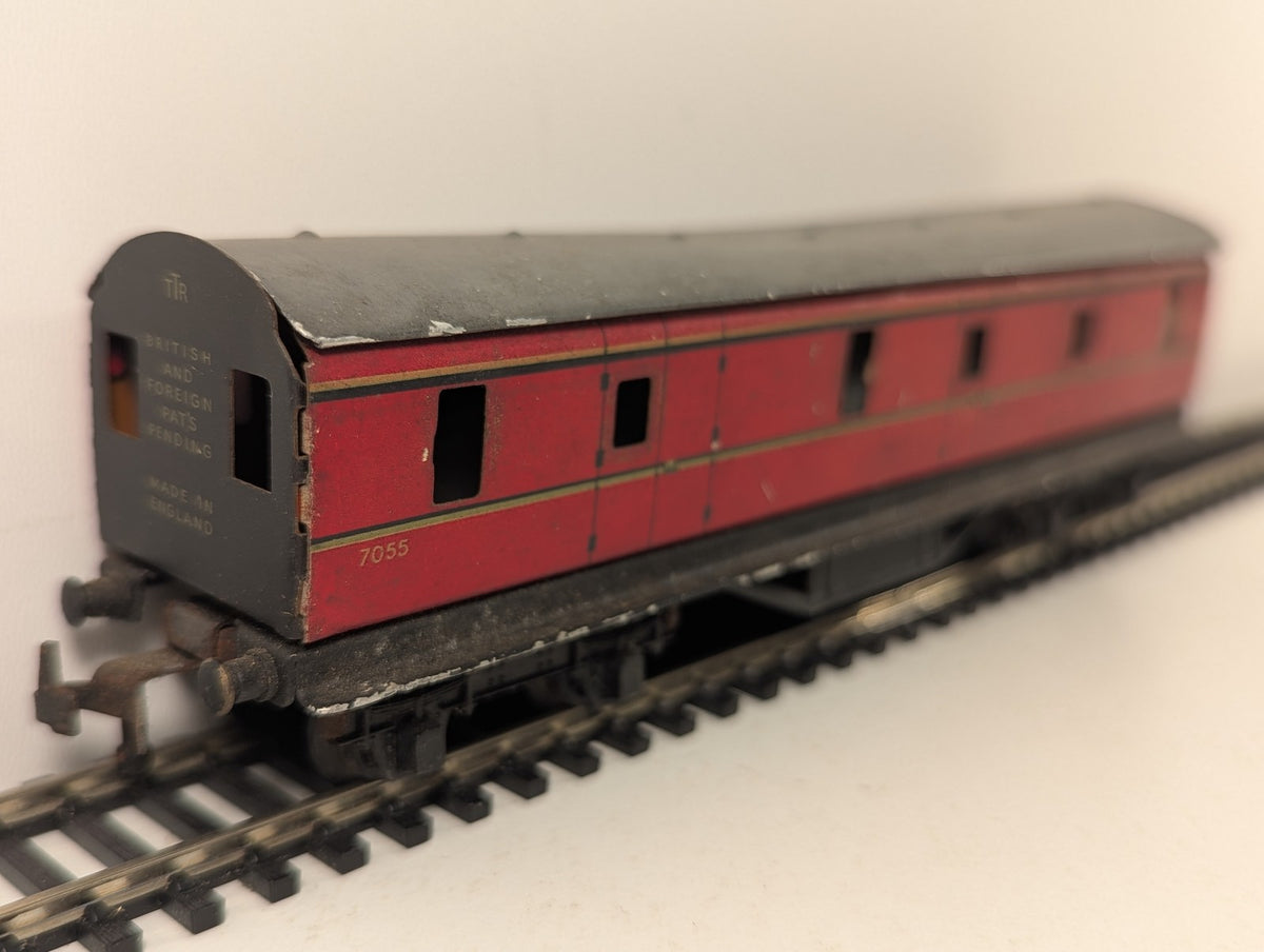 Trix Twin Railway OO Gauge LMS Brake Third Tinplate Coach Passenger Coach 7055