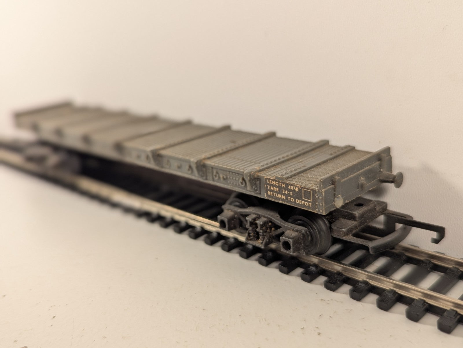 Playcraft Railways OO Gauge 30 Ton Bogie Bolster Wagon