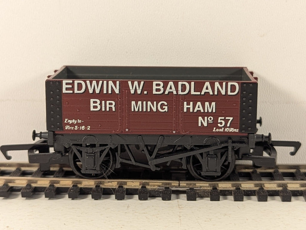 Hornby OO Gauge Edwin Badland 6 Plank Wagon Goods Wagon 57
