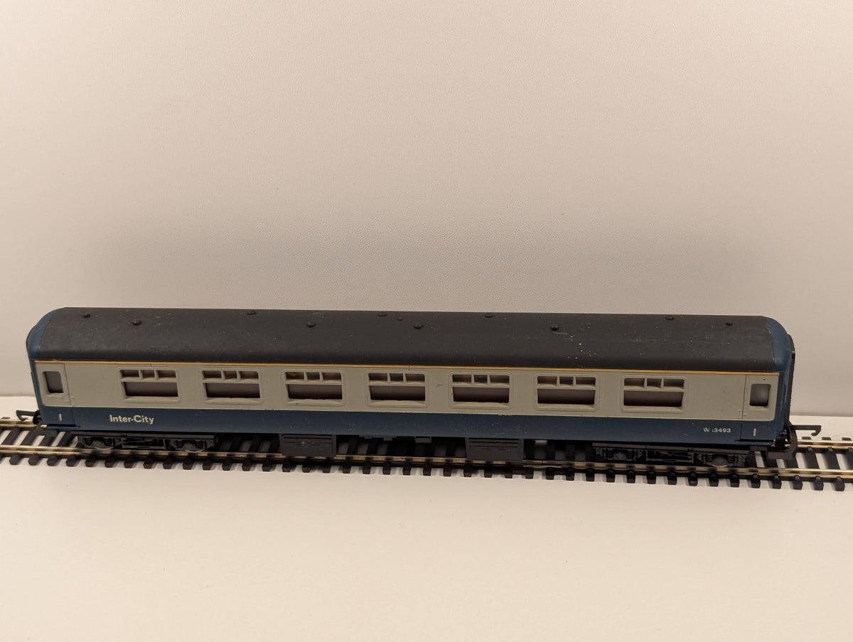 Lima OO Gauge BR Mk2B First Corridor (FK) Coach – W13493