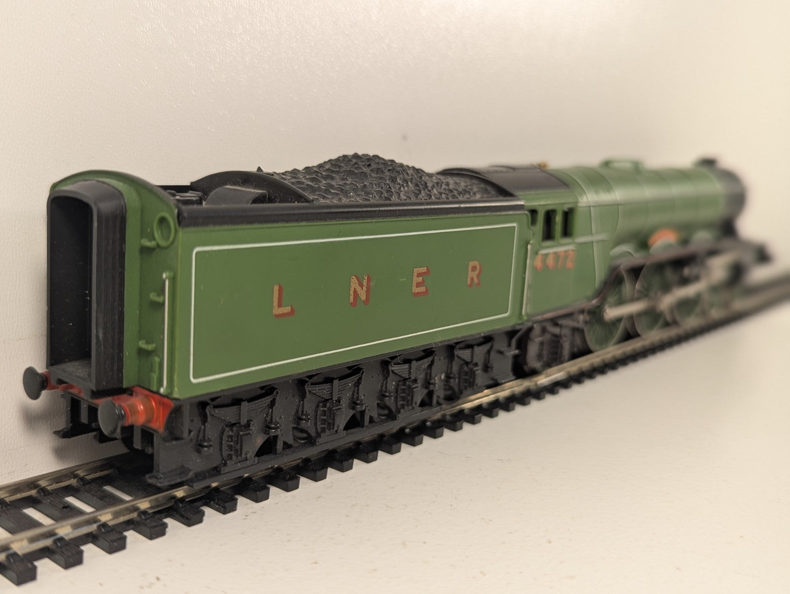 Hornby OO Gauge LNER Class A3 4472 Flying Scotsman Loco Drive
