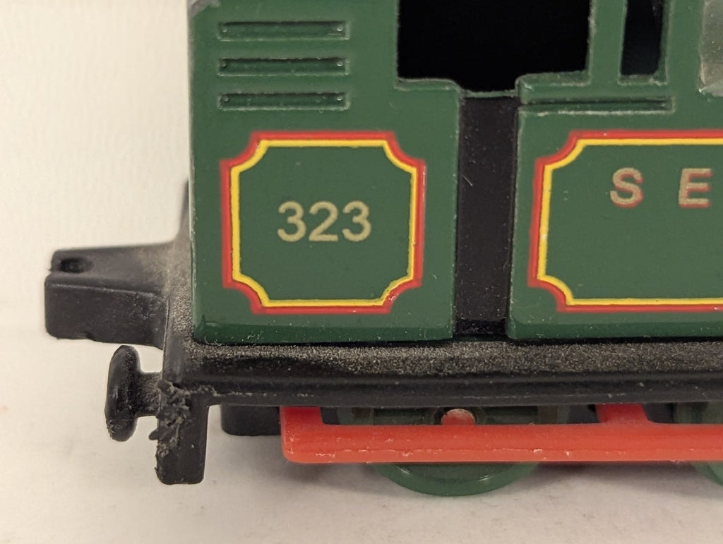 Ertl Bluebell Die-cast Locomotive 323 SE&CR Green
