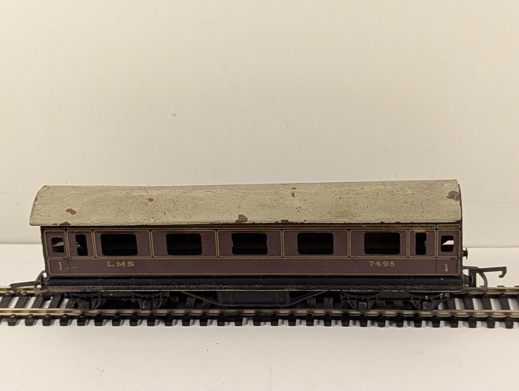 Trix LMS Tinplate 1st Class Composite Coach - Damaged Roof & Chipped Paint