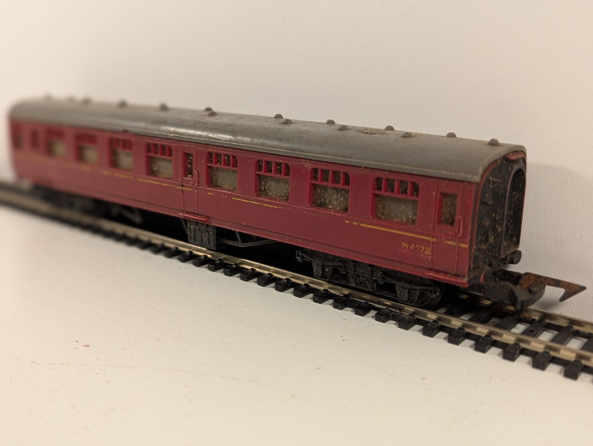 Jouef HO Gauge BR Mk1 Maroon Passenger Coach