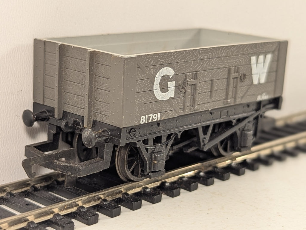 Hornby OO Gauge GWR 5-Plank Open Wagon Goods Wagon 81791 GWR Grey