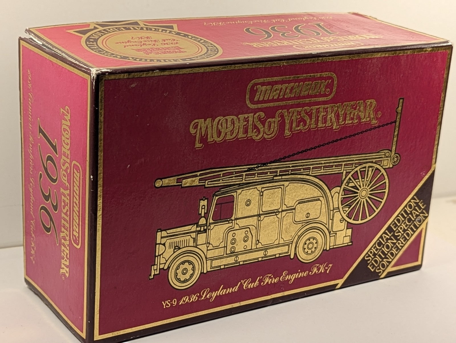 Matchbox Models of Yesteryear YS-9 1936 Leyland Cub Fire Engine