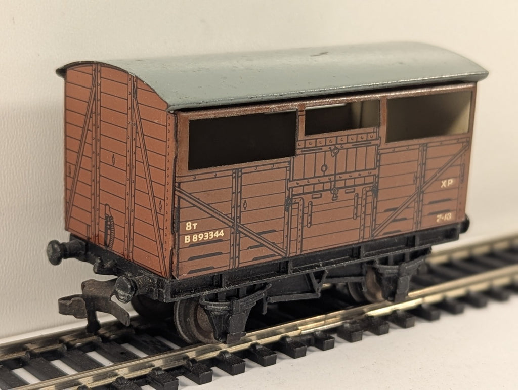 Hornby Dublo OO Gauge 8 Ton Cattle Wagon Bauxite