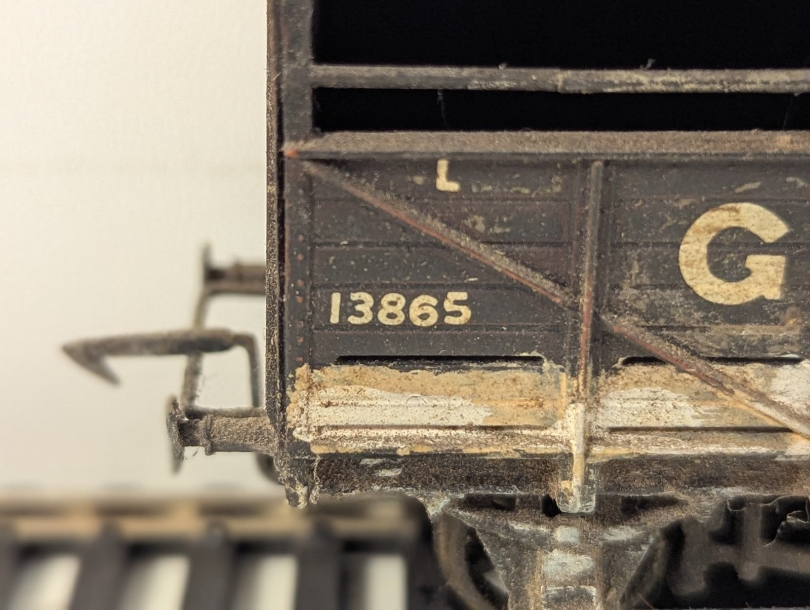 Kit Built OO Gauge GWR Cattle Wagon Goods Wagon 13865 GWR Grey