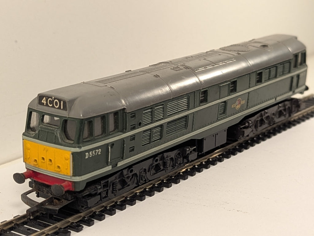 Tri-ang R357 Class 31 Diesel Locomotive BR Green OO Gauge - Spares/Repairs