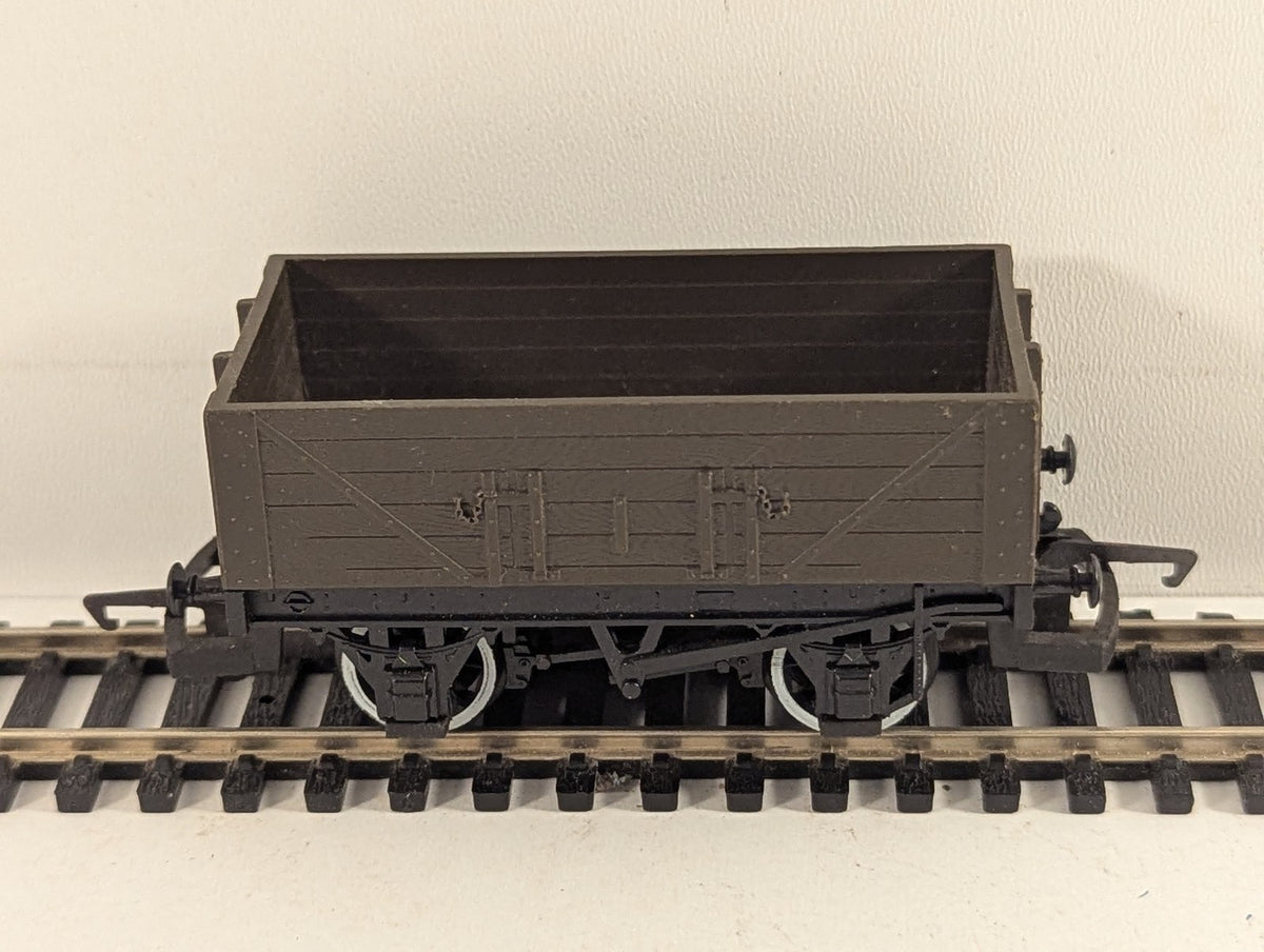 Hornby OO Gauge Troublesome Truck Open Wagon Thomas and Friends